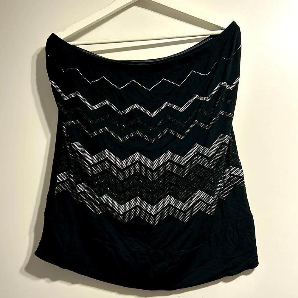 Black 1X MXM Strapless top